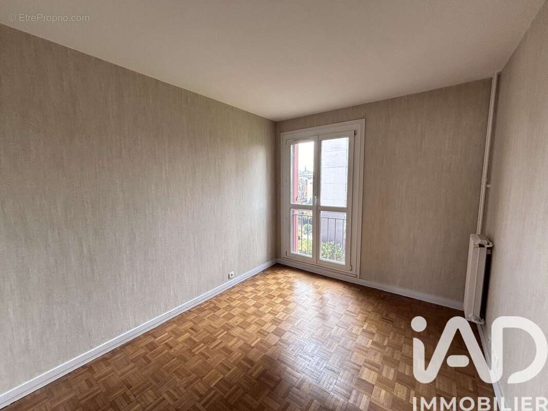 Photo 6 - Appartement à LES LILAS