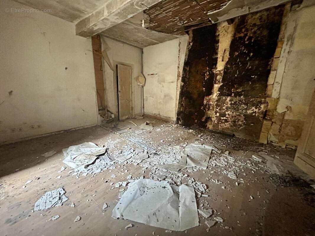 Appartement 200 m² à Castillon-La-Bataille  - photo 6