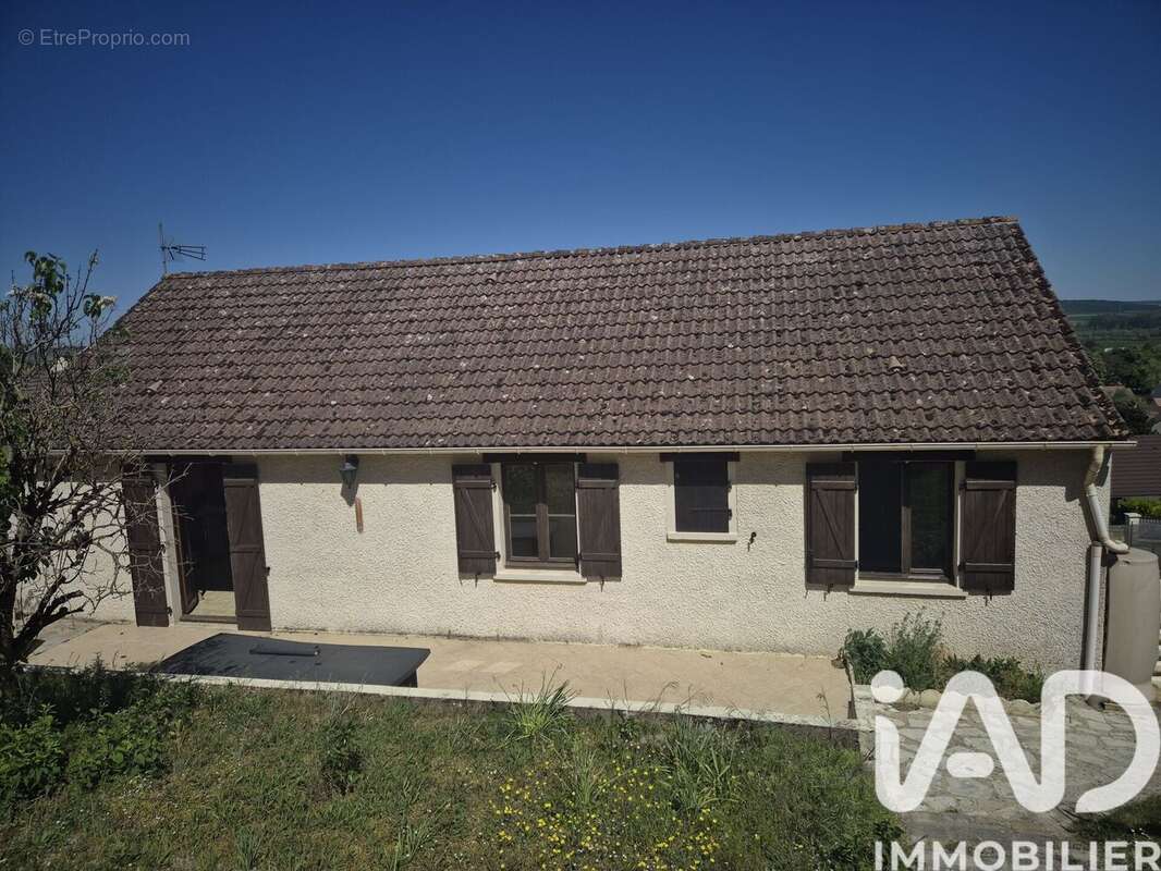 Photo 2 - Maison à PONT-SUR-YONNE