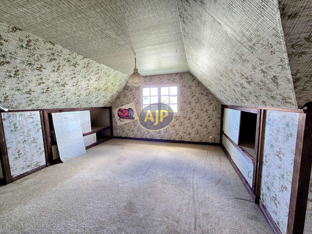 GUEMENE-PENFAO maison 6 chambres - photo 9