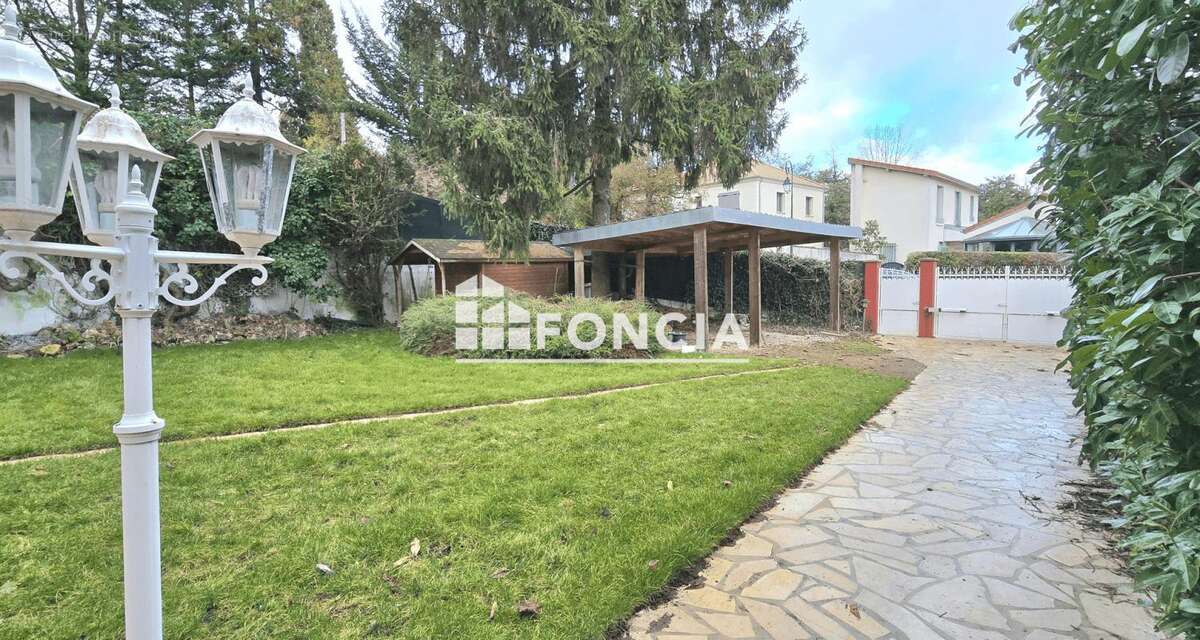 Maison à VAUCRESSON