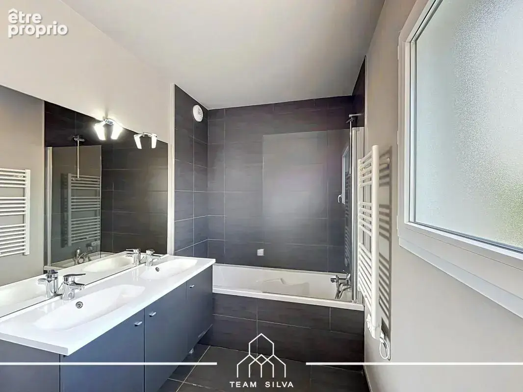 Maison 4 pièces 85 m² à vendre à Jonage (69330) - photo 9