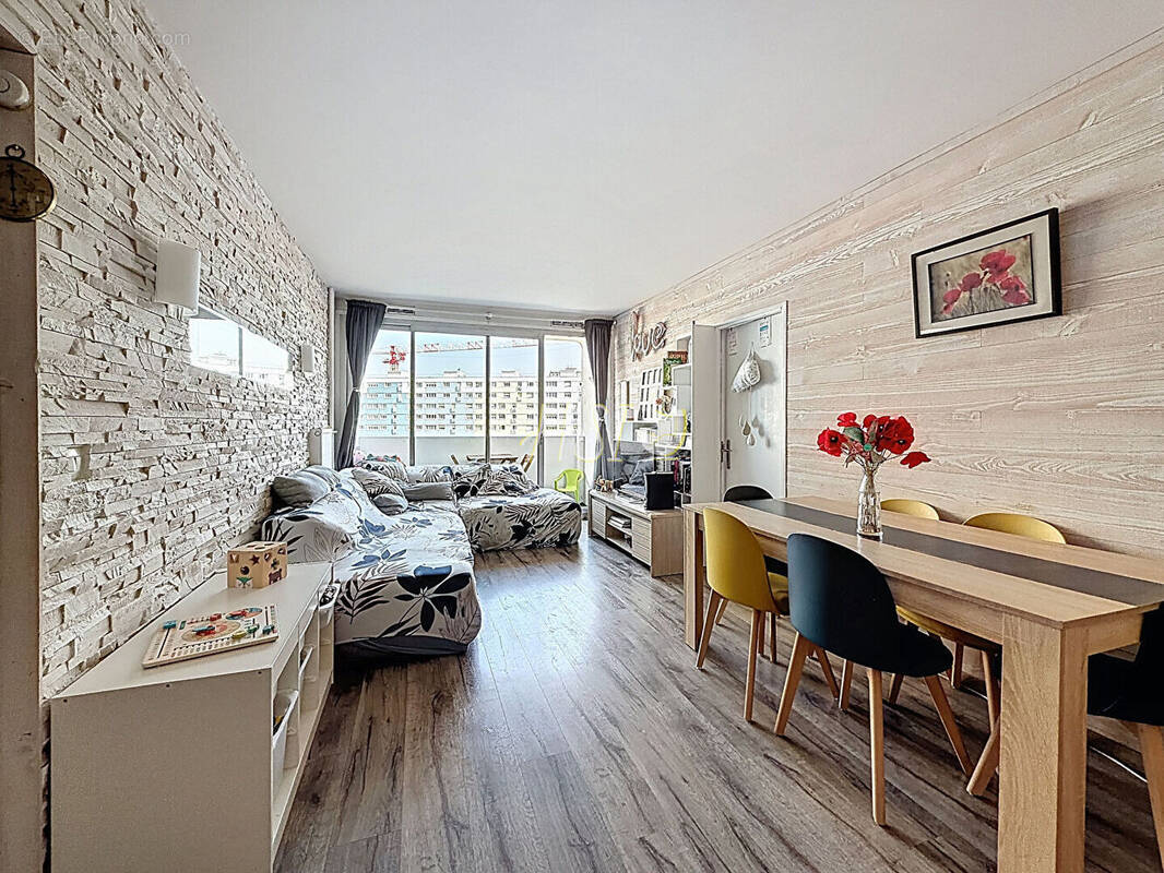 Appartement à COLOMBES