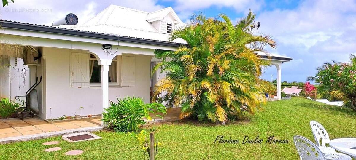 Maison à SAINTE-ROSE