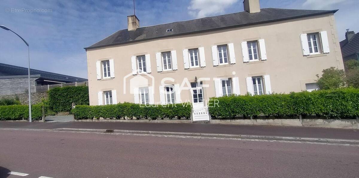 Photo 1 - Maison à COUTANCES