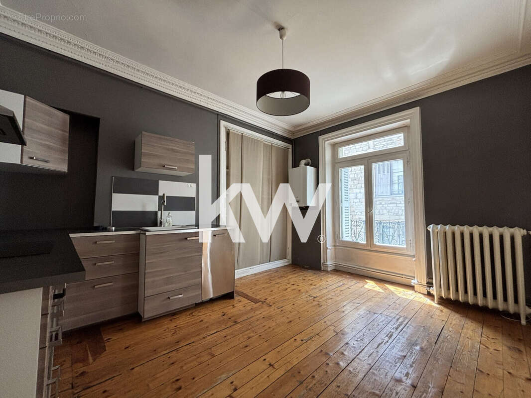Appartement à SAINT-ETIENNE