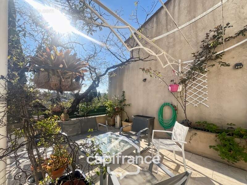 Appartement à HYERES
