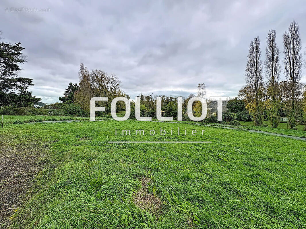 Terrain à GRANVILLE