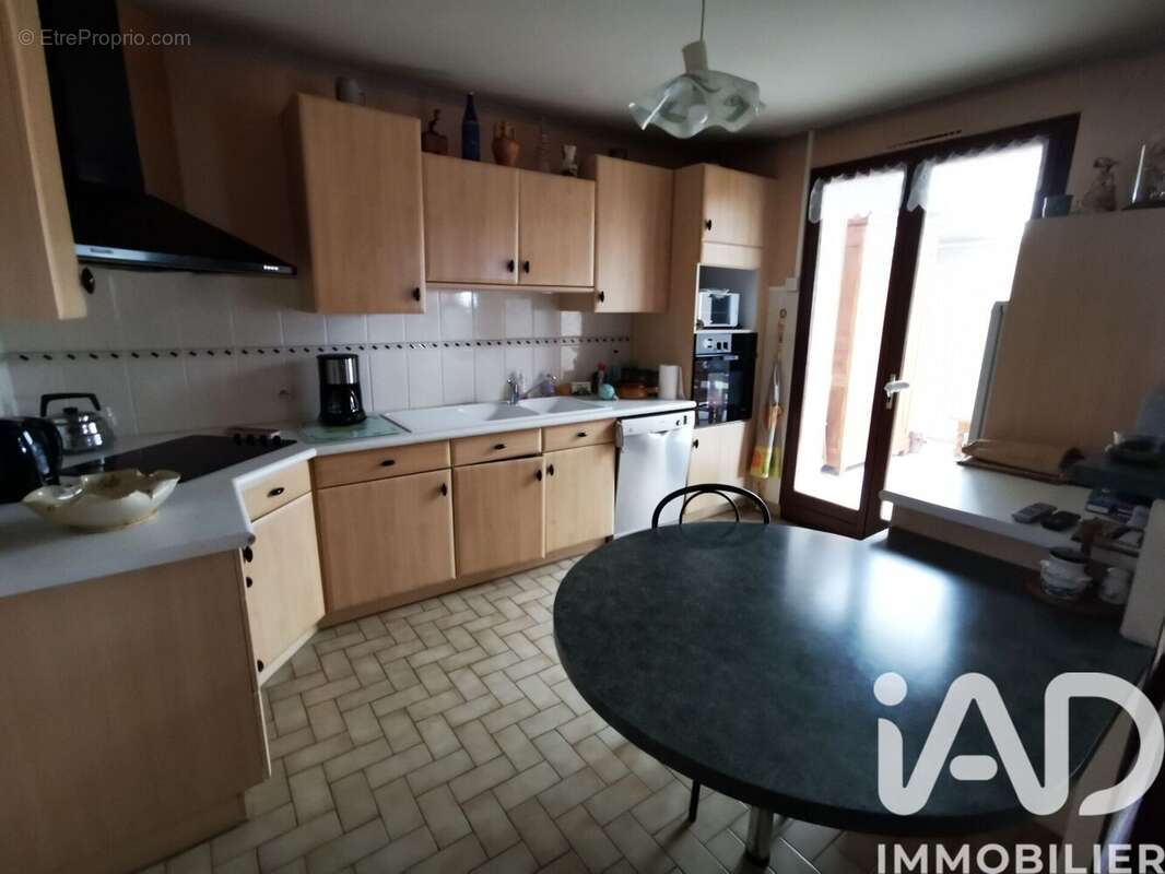 Photo 5 - Maison à YVRE-L'EVEQUE