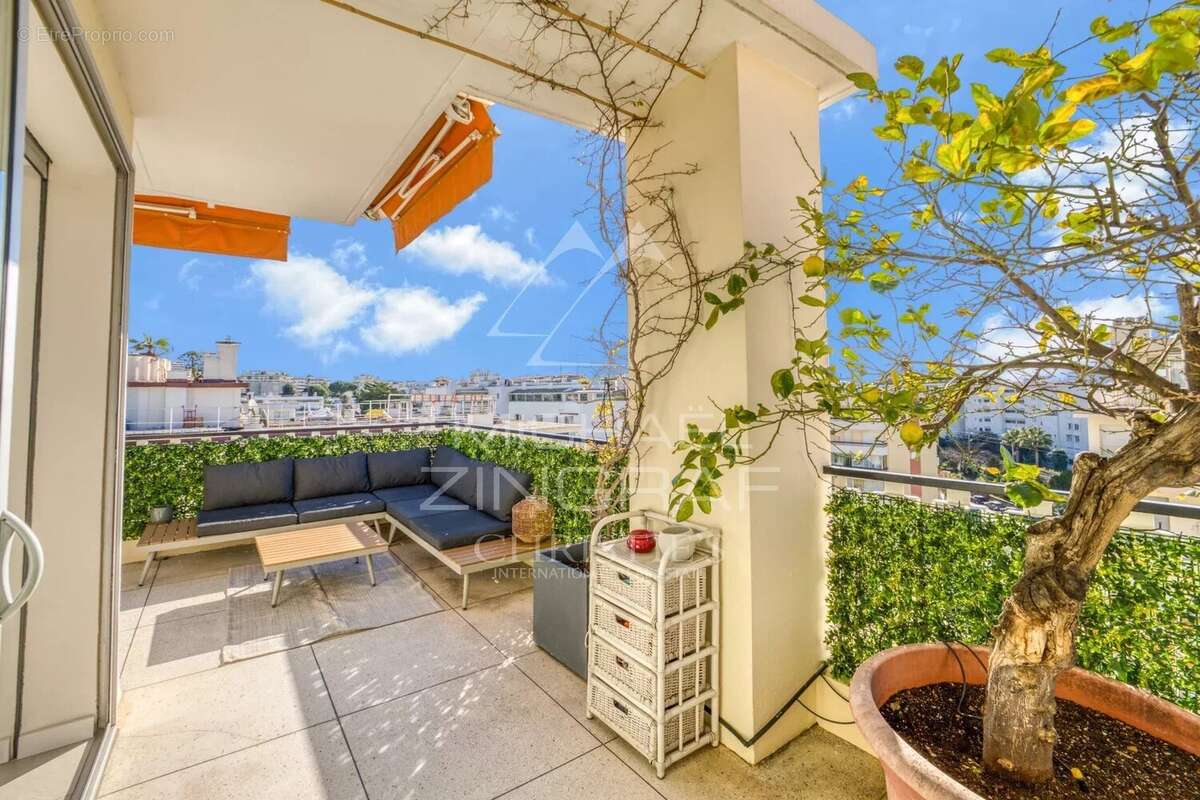Appartement à CANNES