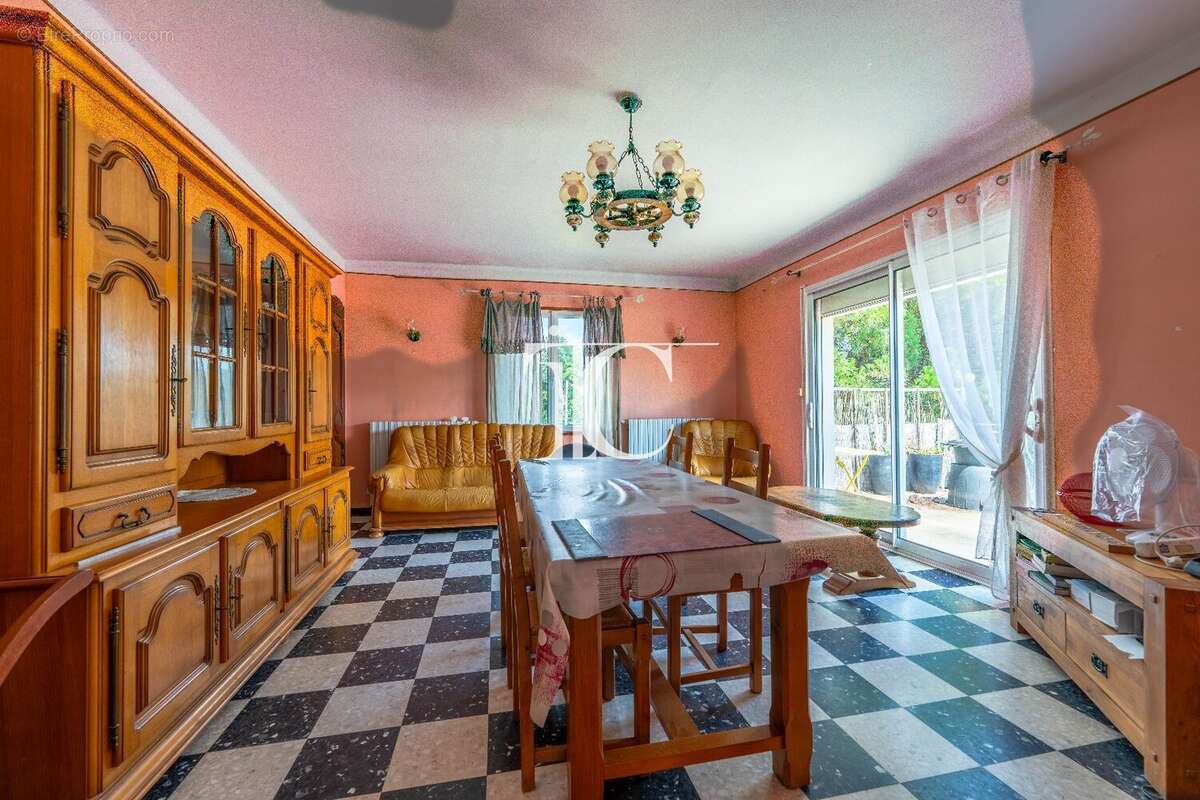 Maison à BANNE