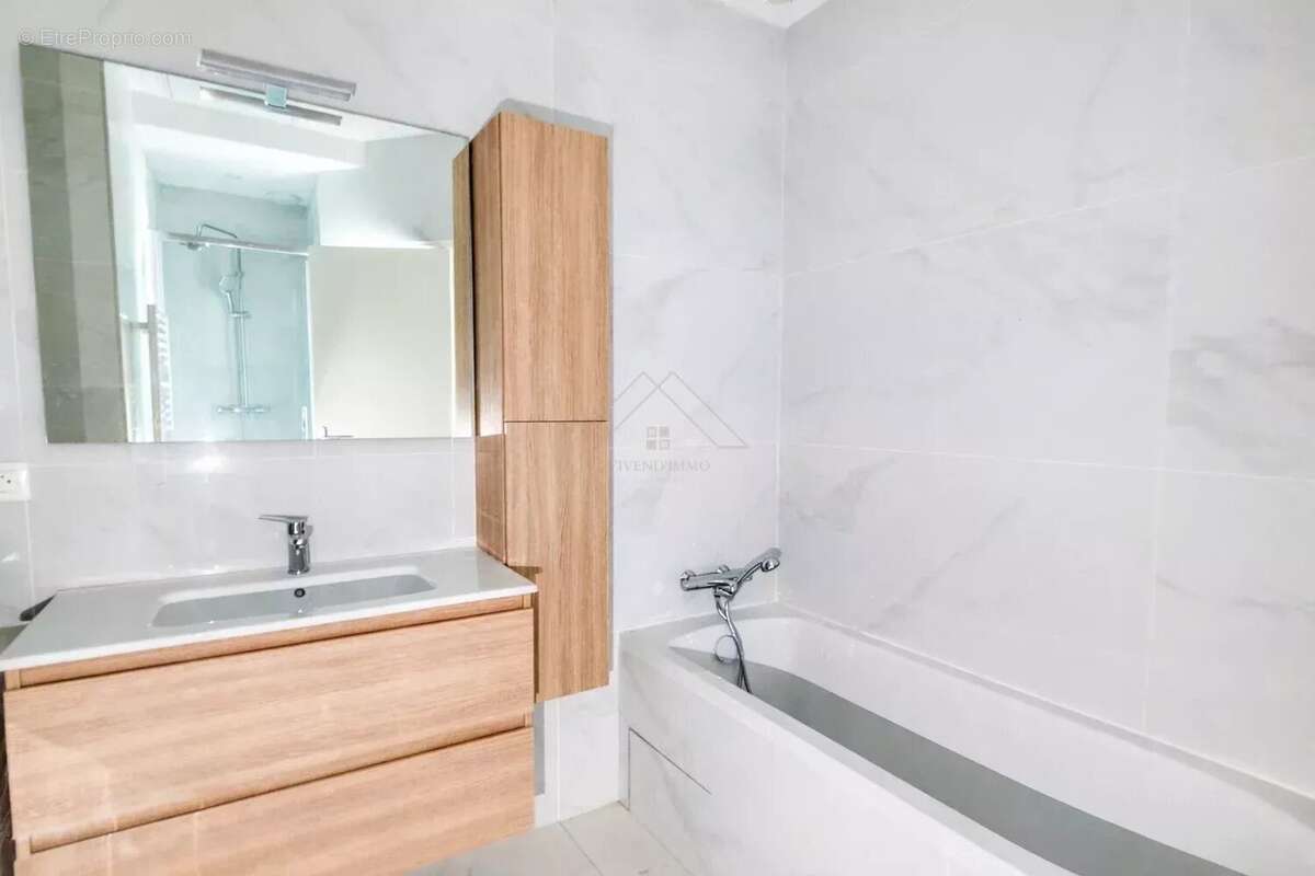 Appartement à TREPT