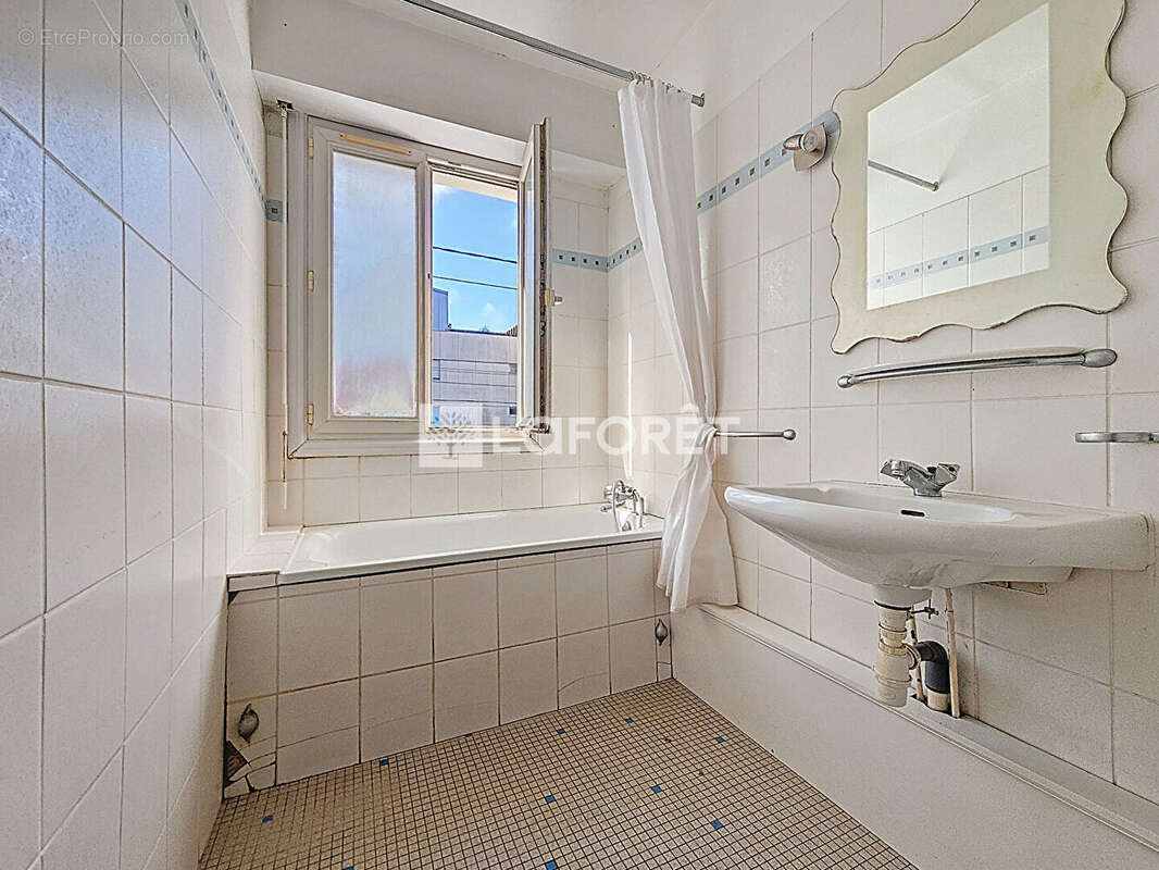 Maison à LES PONTS-DE-CE