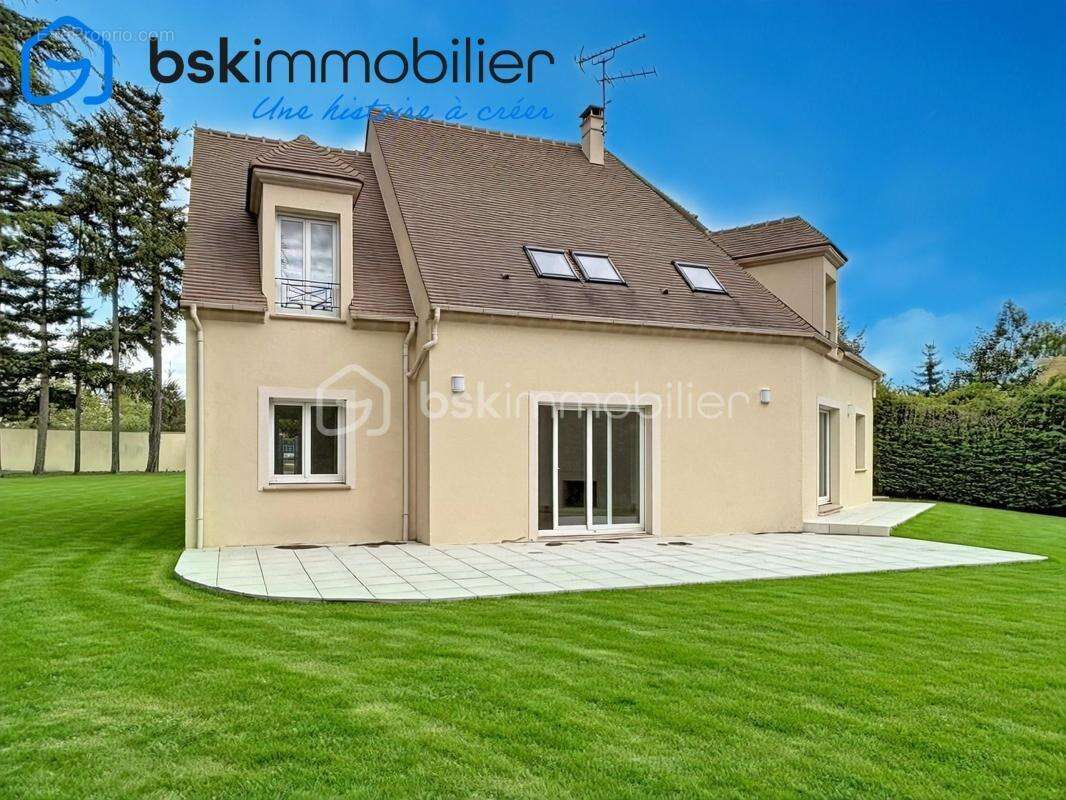Maison à FEUCHEROLLES