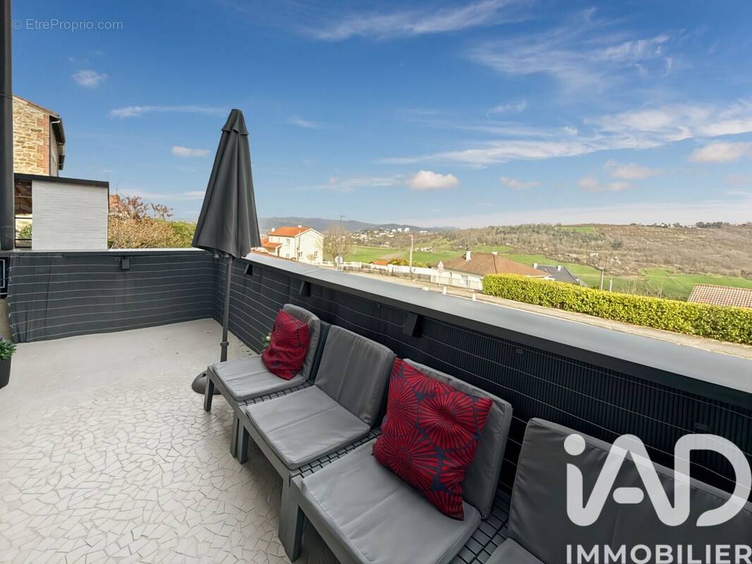 Photo 1 - Maison à SAINT-GENEST-LERPT