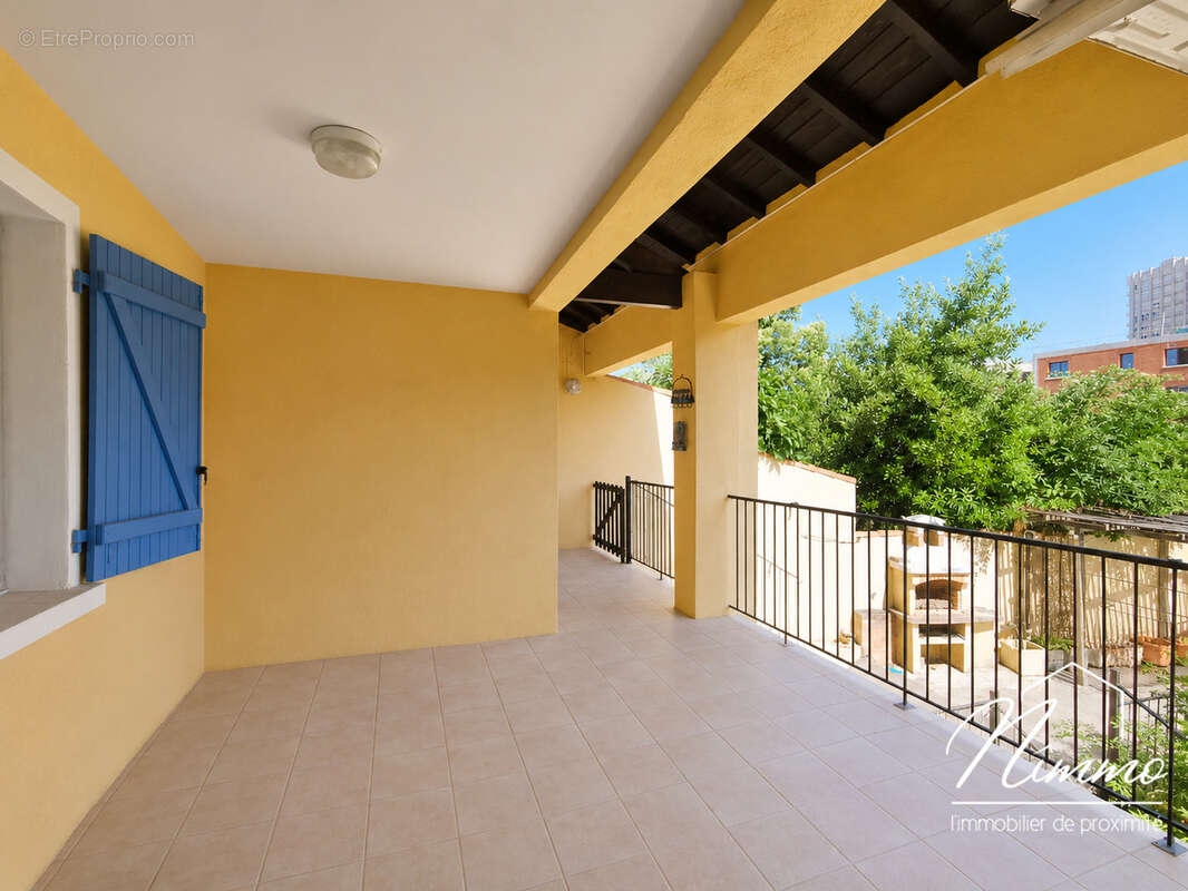 Appartement à NIMES