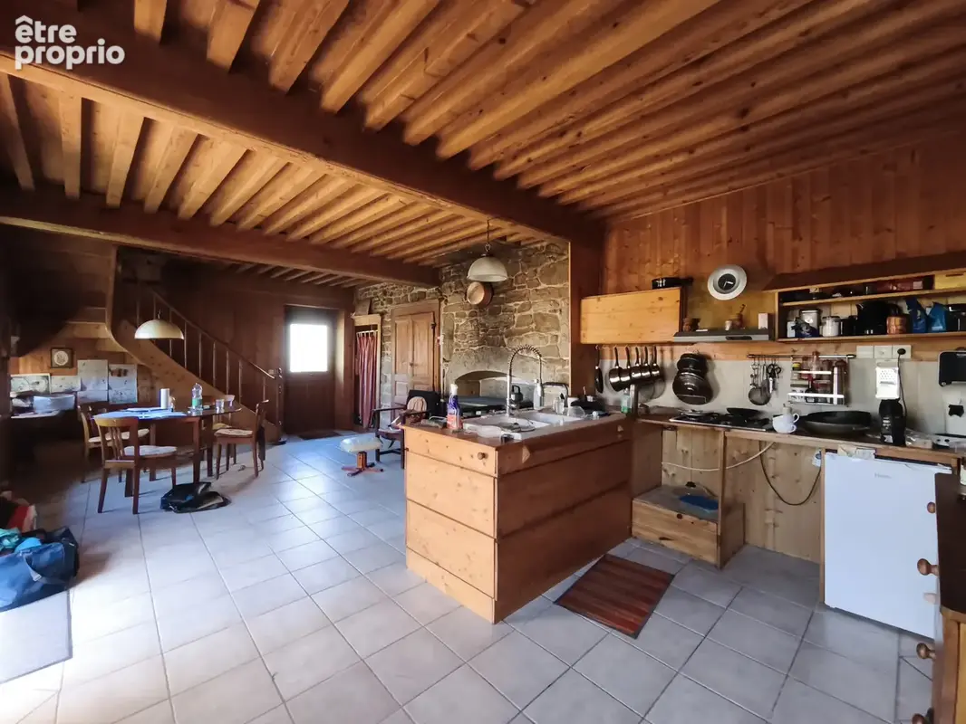 maison avec 2 appartements avec grand garage - photo 4