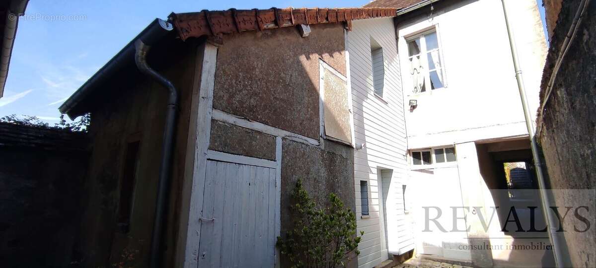 Maison à AUTUN
