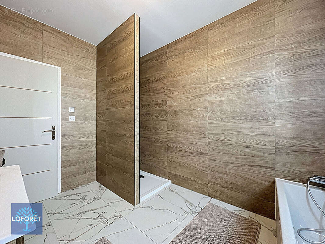 Maison à LA CHAPELLE-JANSON