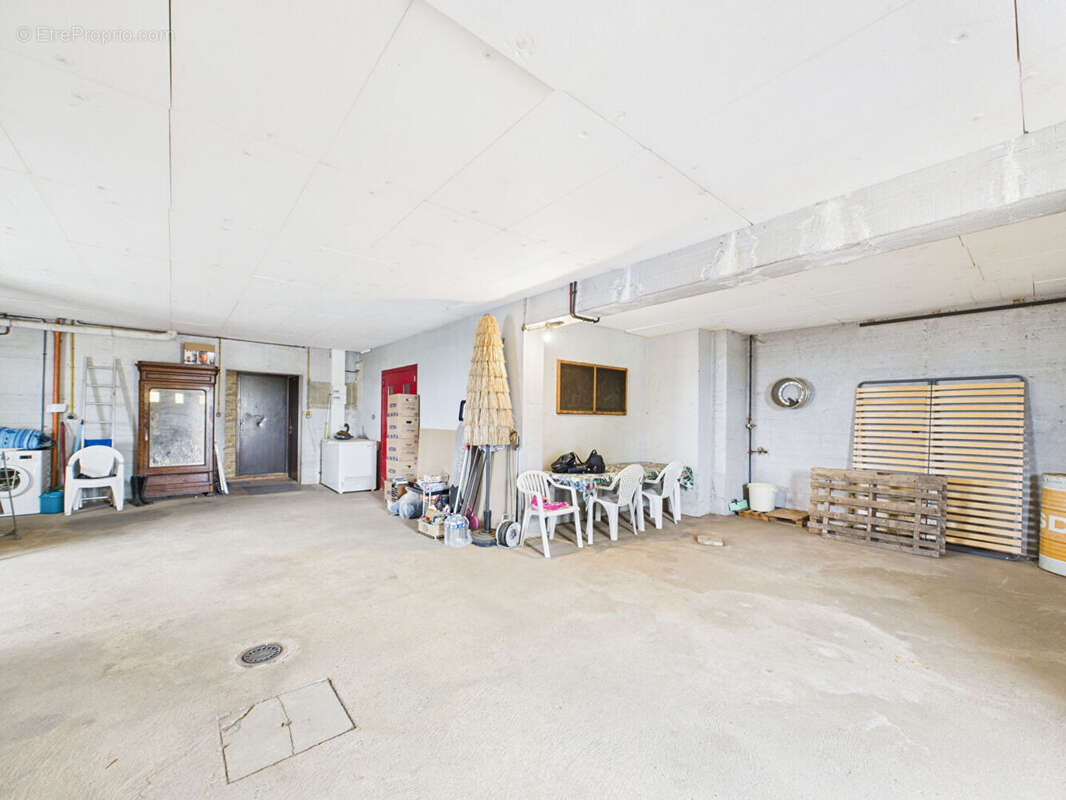 Maison à LE CRESTET