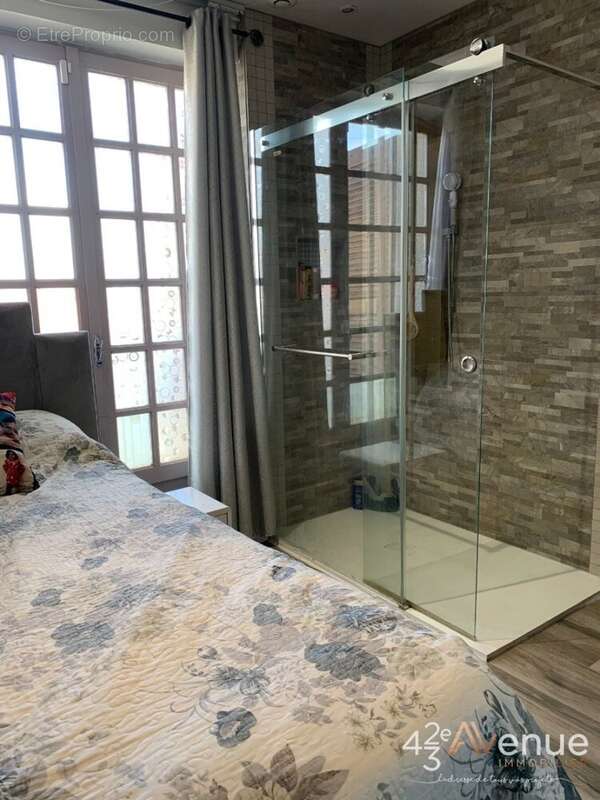 Appartement 102 m² à Andrezieux-Boutheon  - photo 7