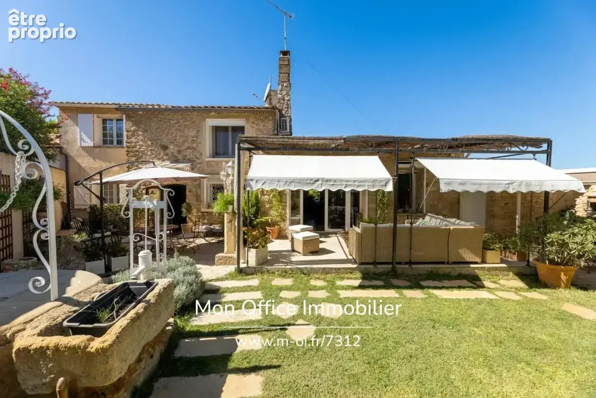 Référence : 7312-SKA - Une adresse de charme au cœur de la Provence - photo 8