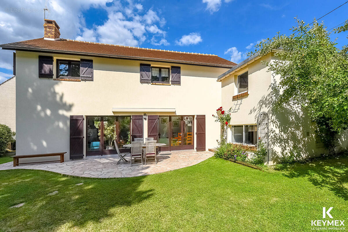 Maison à CHAMPAGNE-SUR-OISE