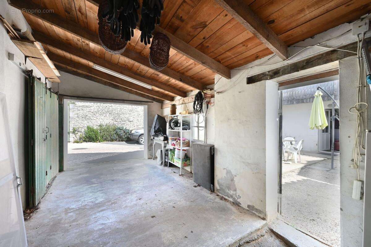Maison en cœur du village de Sainte Marie de Ré La Noue - photo 7
