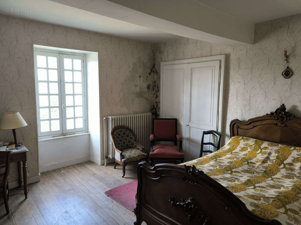 Maison à AUNAY-EN-BAZOIS