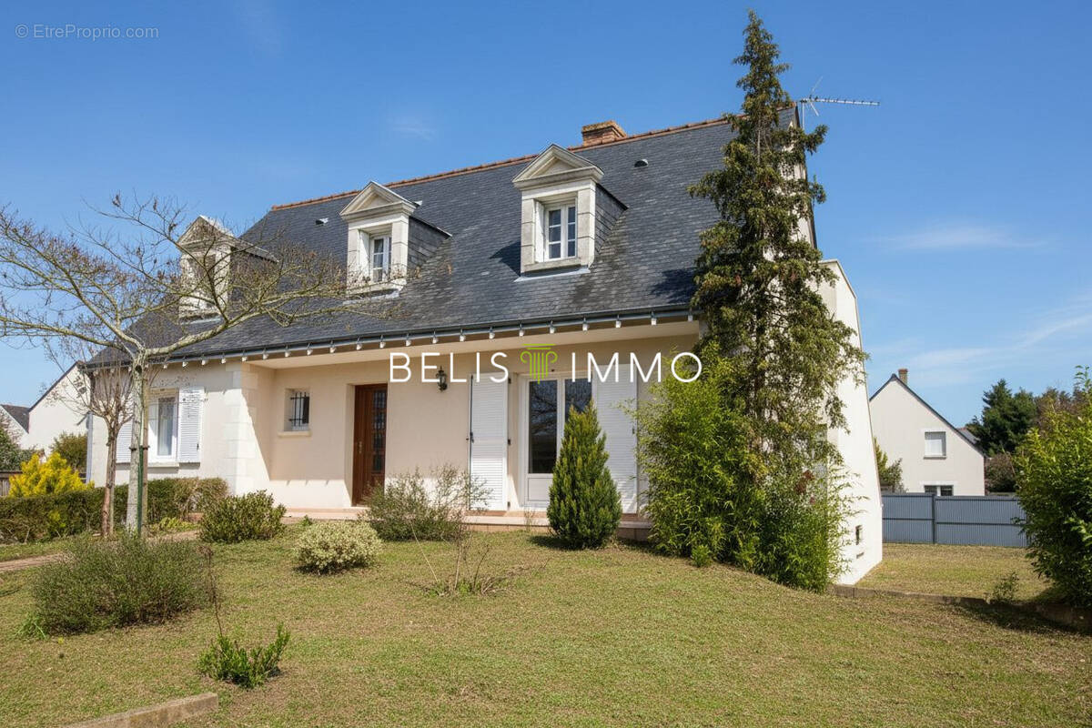 Maison à LA VILLE-AUX-DAMES