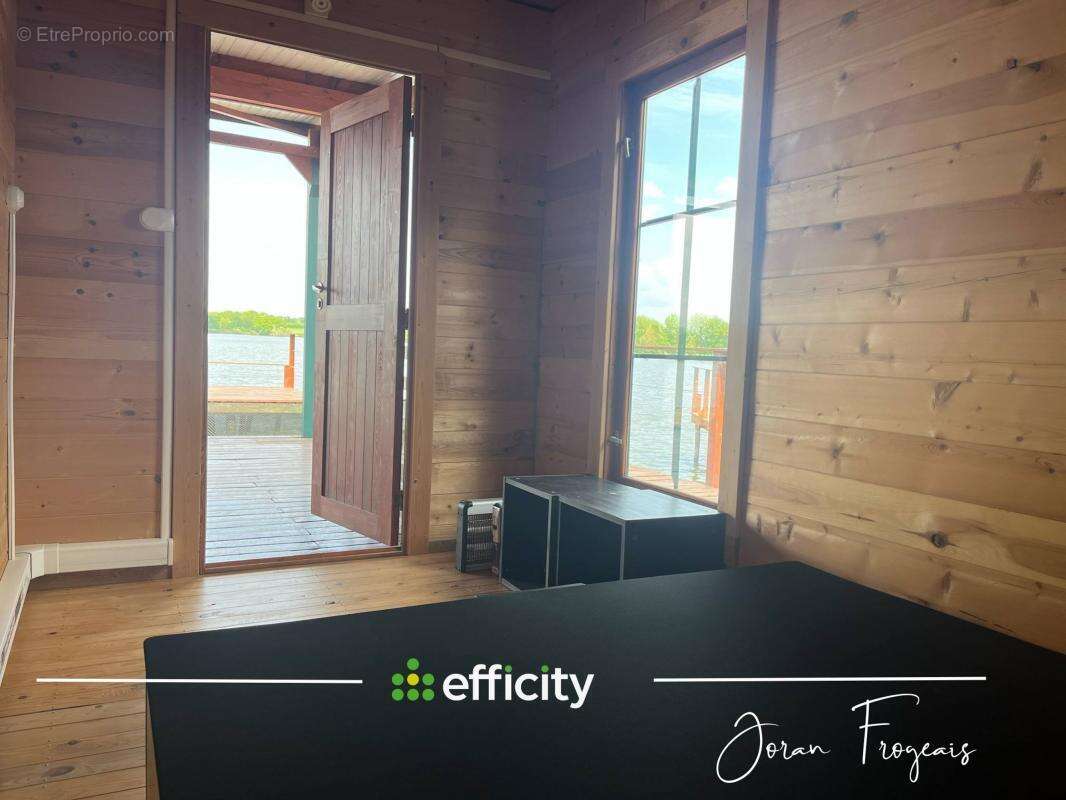 Appartement à DOMALAIN