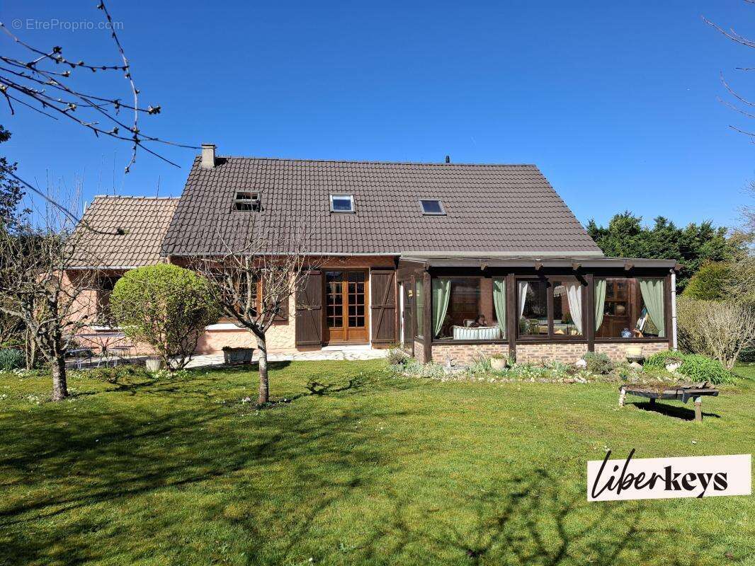 Maison à SAINT-CYR-SOUS-DOURDAN