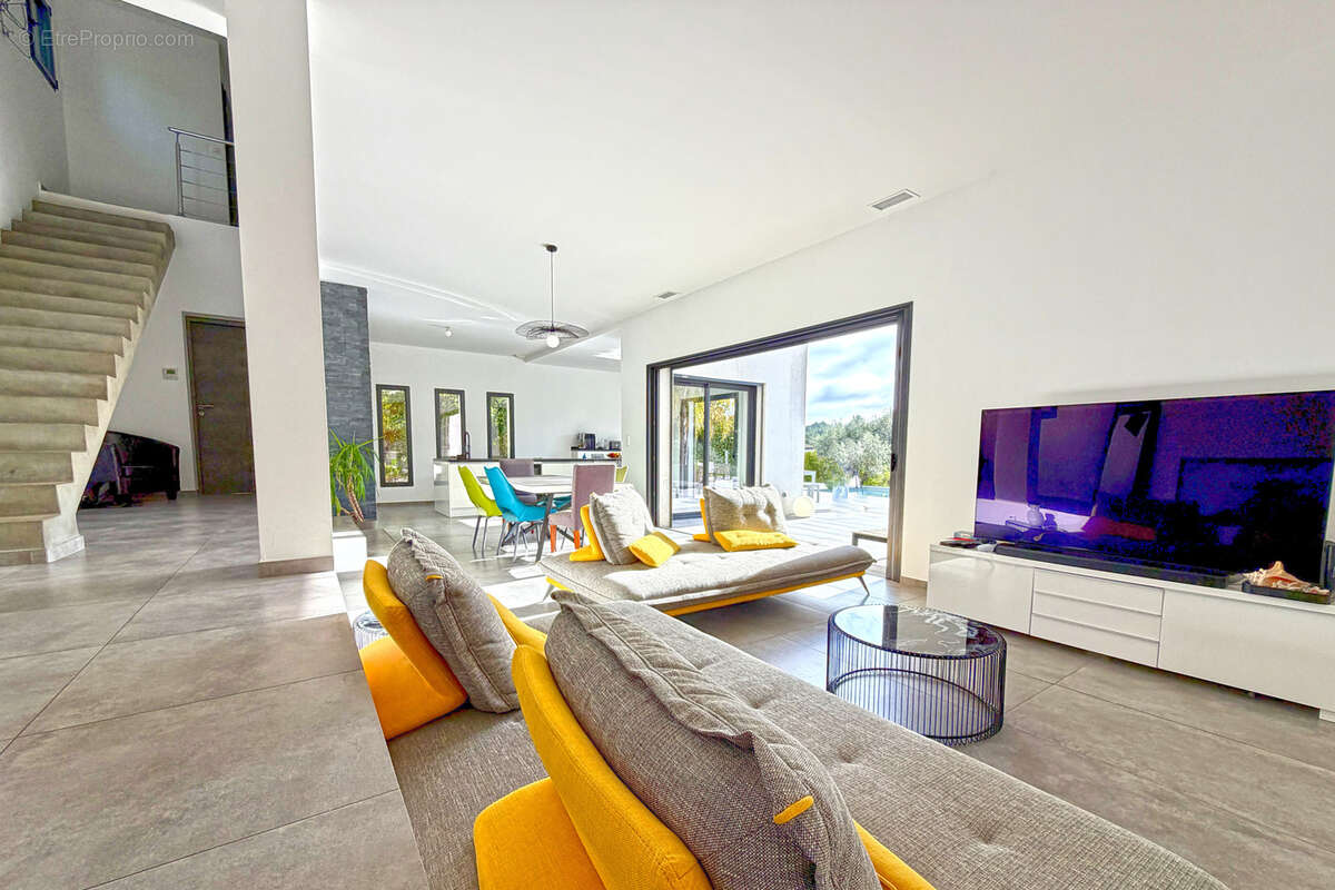 Maison à LA VALETTE-DU-VAR