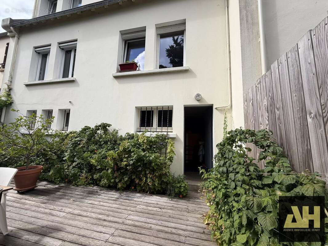 Exclusivité - Maison 4 chambres – St-Marc - photo 2