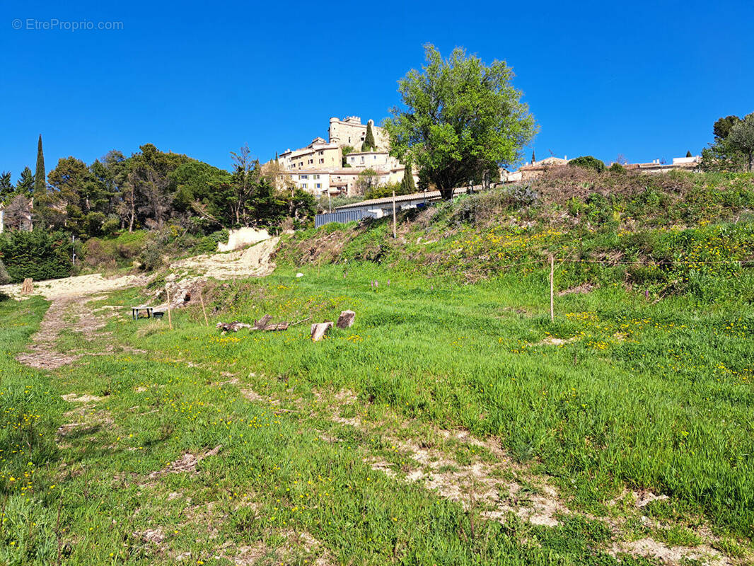 Terrain à LE BARROUX