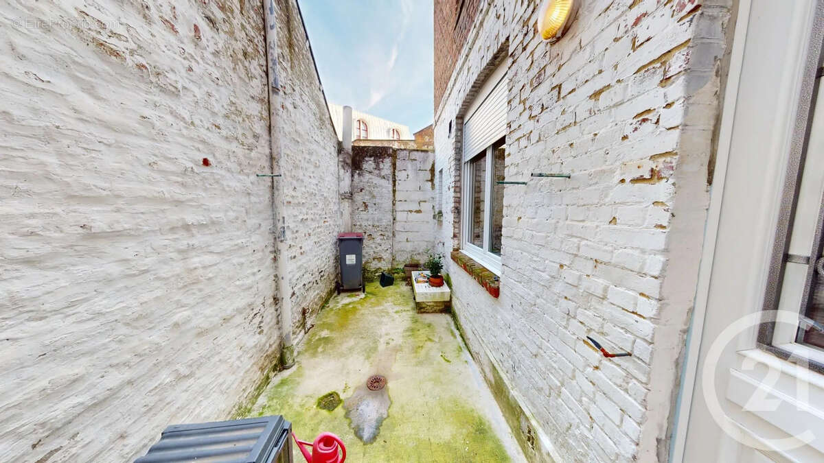 Maison à SAINT-QUENTIN