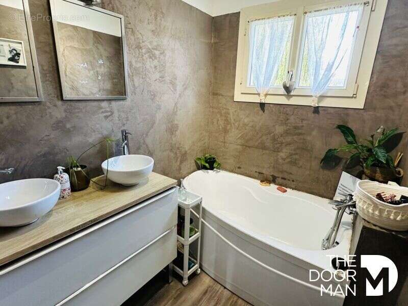 Maison à SAINT-BENOIT-DES-ONDES