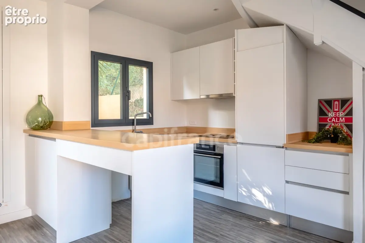 Versailles, A VENDRE MAISON RENOVEE  de 110 m2 au sol- 4 chambres- JARDIN- CALME et proximité des commodités - photo 7
