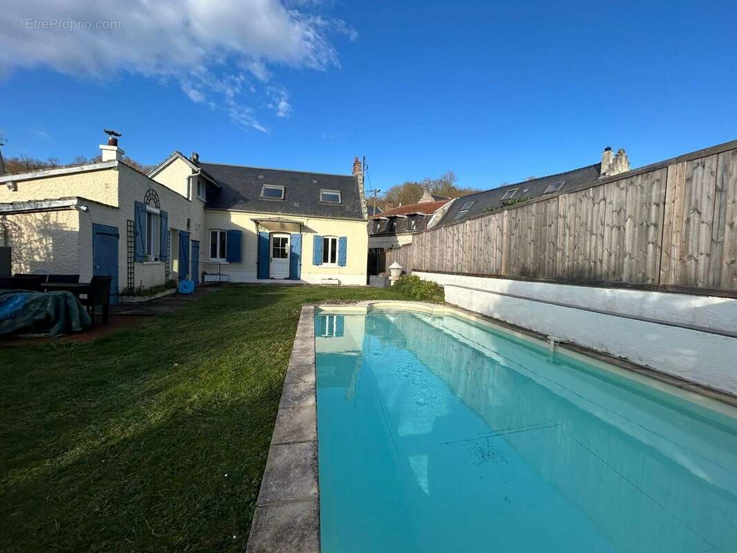 Maison à NOYANT-ET-ACONIN