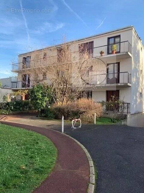 Appartement à LE PERREUX-SUR-MARNE