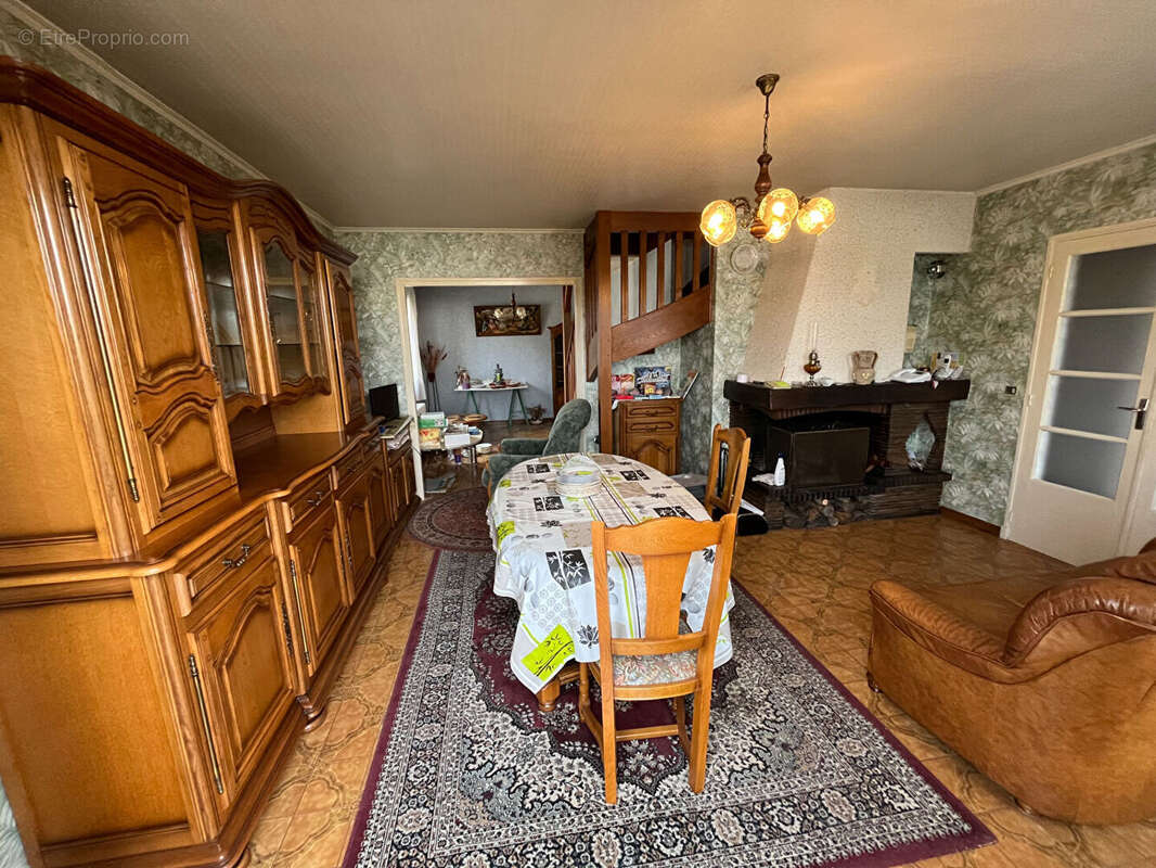 Maison à VILLEMANDEUR