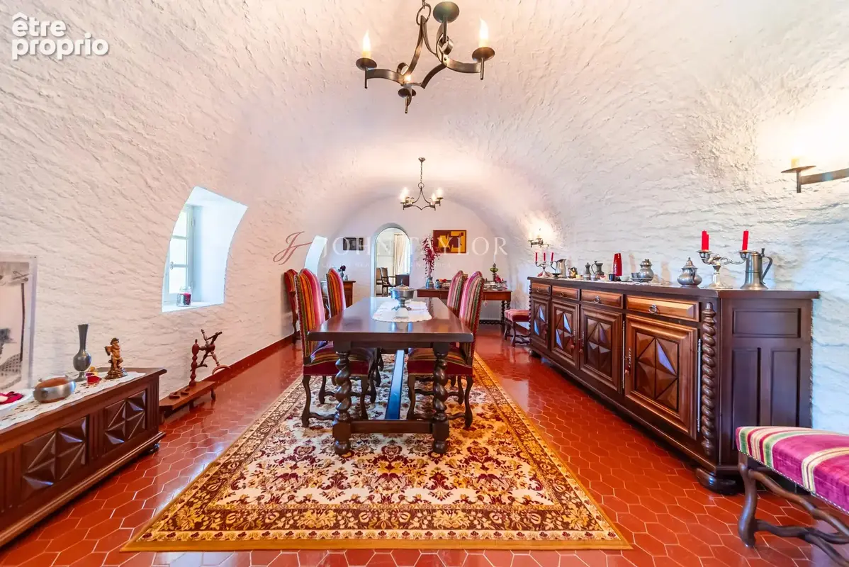 Propriété de prestige en pierre à vendre à Gordes  Vue panoramique sur le Luberon - photo 16