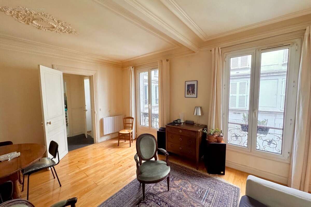 Appartement 48 m² à Paris-17e  - photo 2