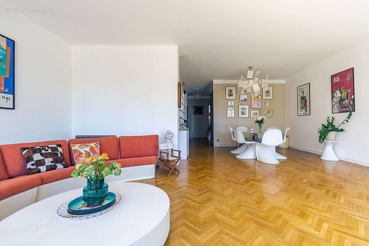 Appartement à MARSEILLE-8E