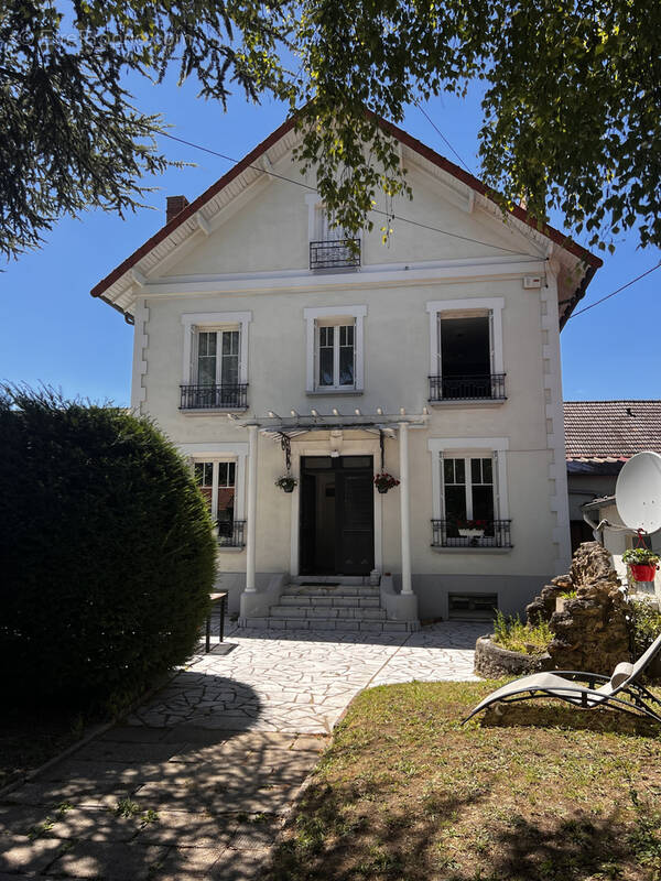Maison à VILLENEUVE-SAINT-GEORGES