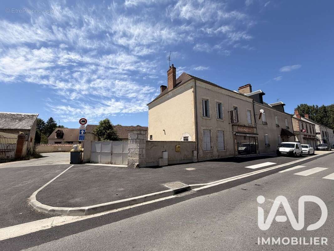 Appartement 270 m² à Vignoux-Sur-Barangeon  - photo 5