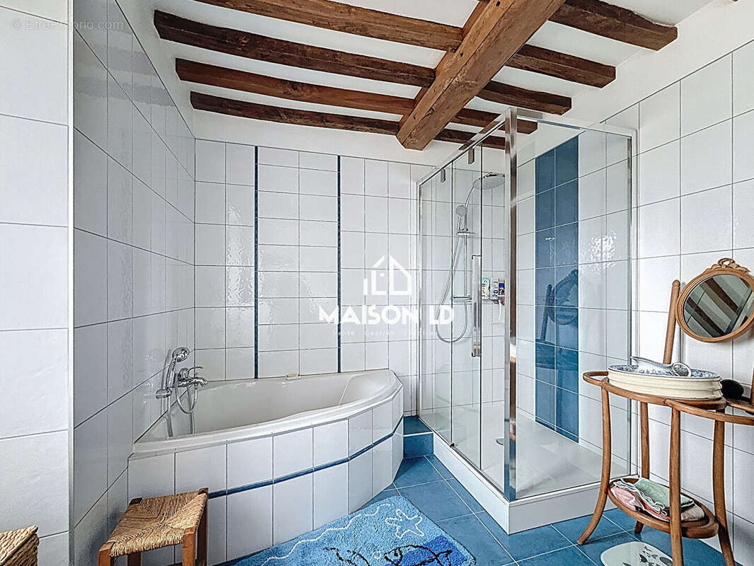 Maison à MANDEVILLE-EN-BESSIN