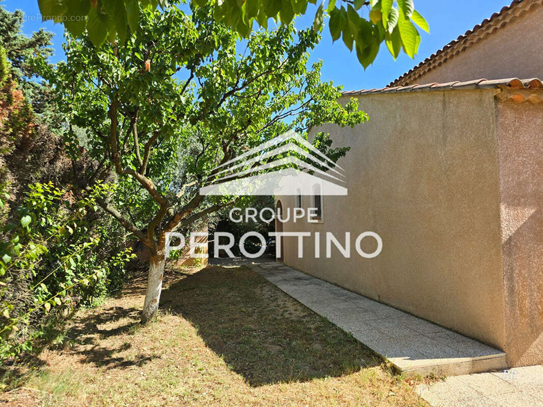 Maison à LA DESTROUSSE