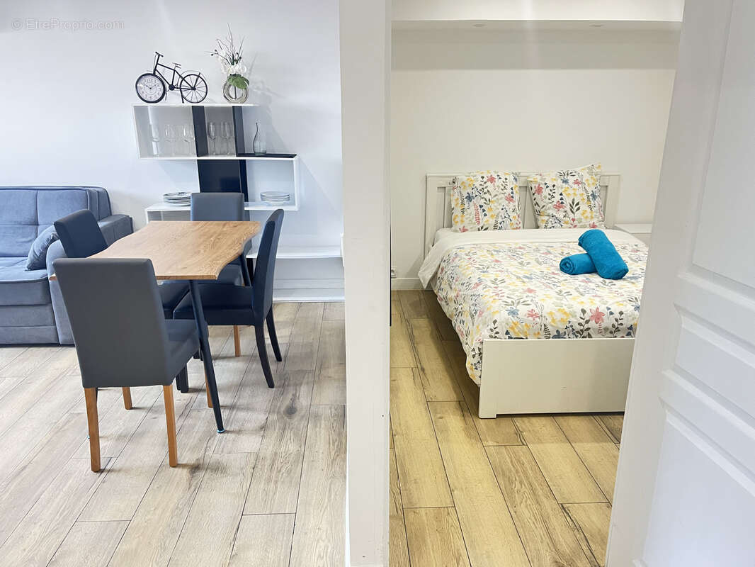 Appartement à VALLAURIS