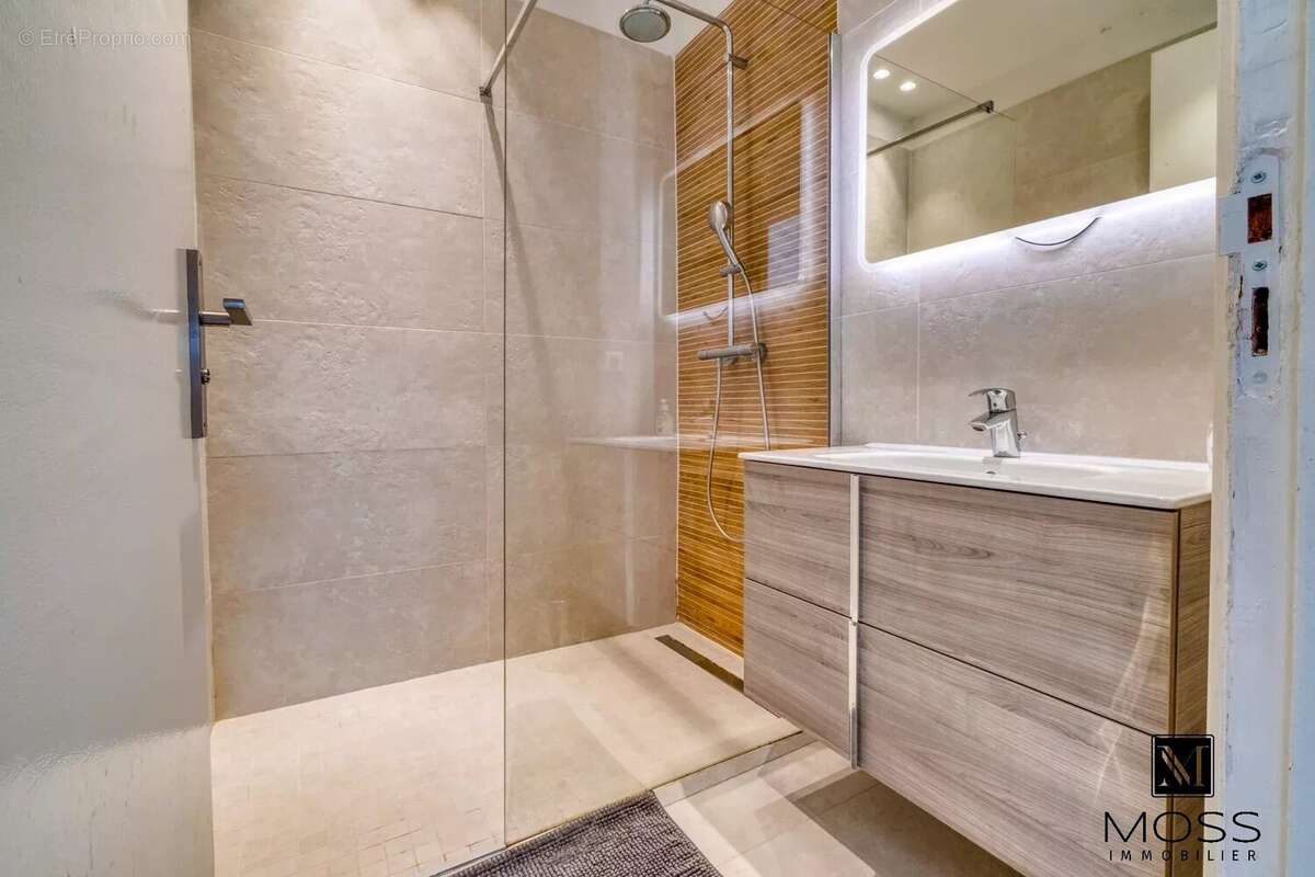 Parc Chambrun . Superbe Villa de 10 Pieces - photo 39